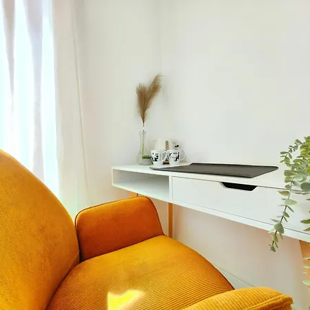 & Fjok Apartment Split