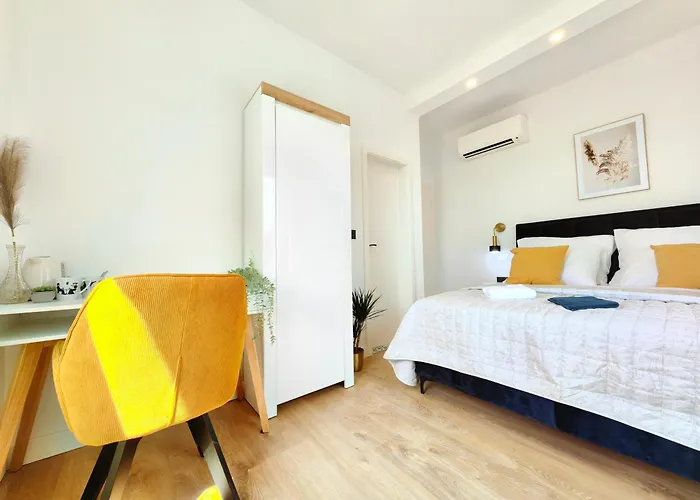 & Fjok Διαμέρισμα Σπλιτ